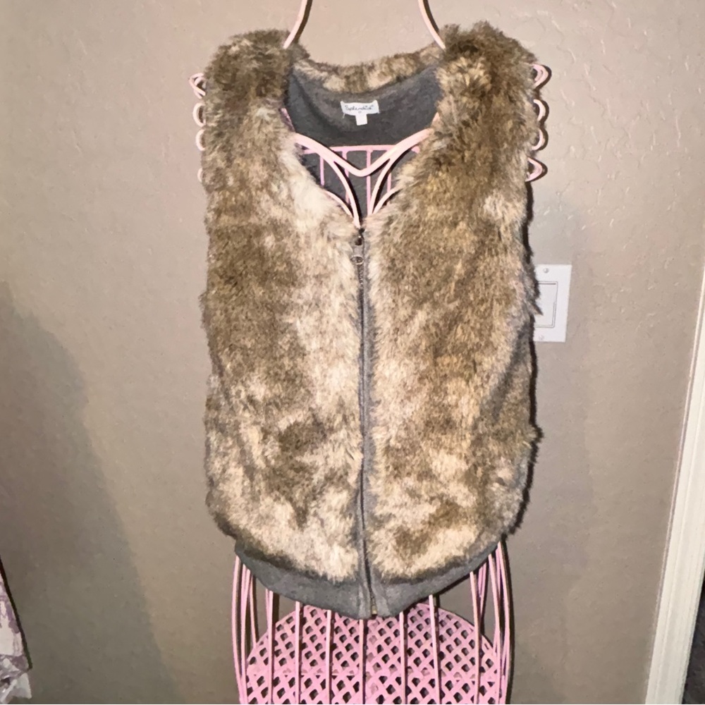 Reversible girls faux fur vest by SPLENDID sz 12!